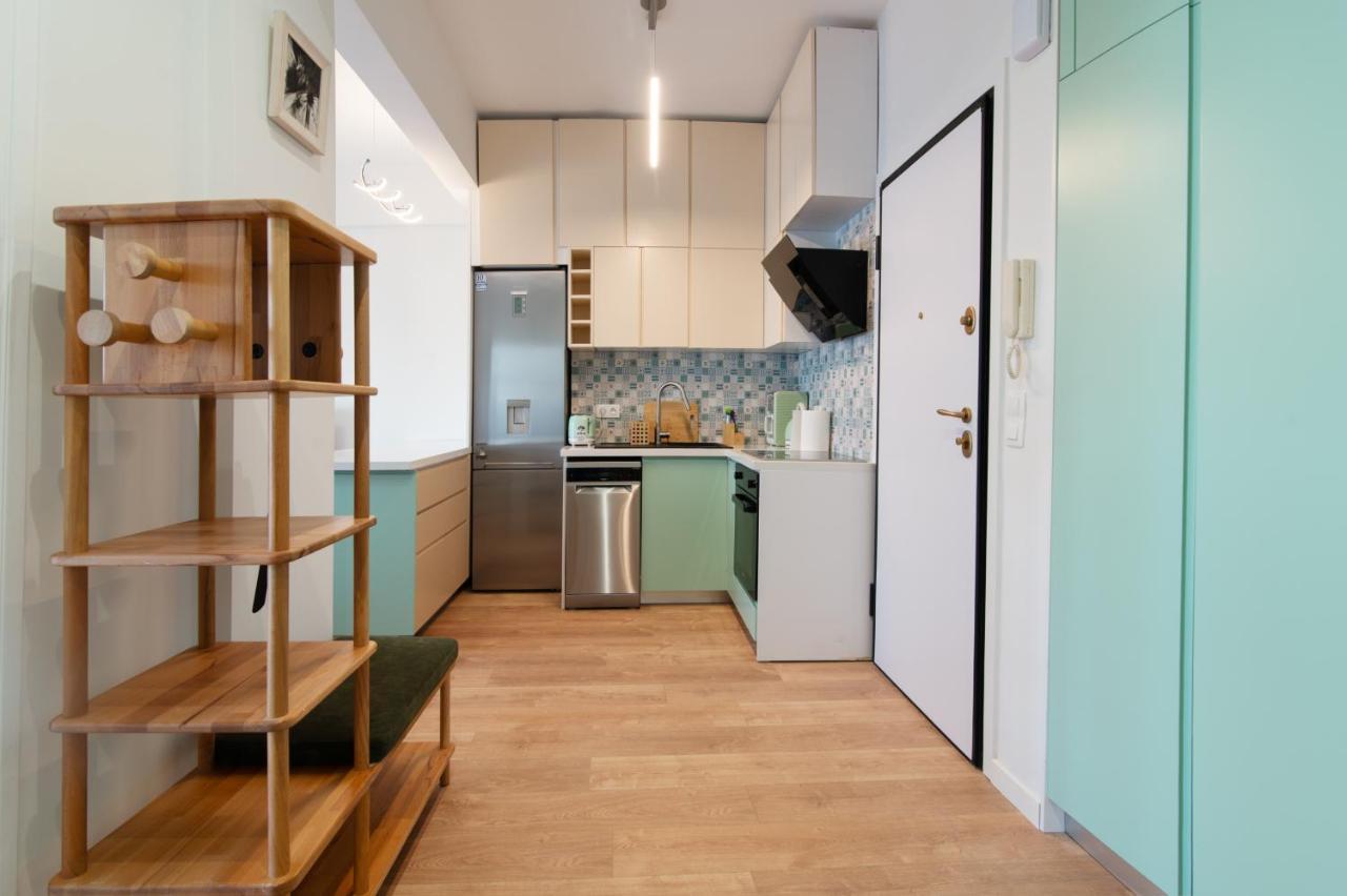 Luxury 1-Bedroom Apartment By The Sea In เอเธนส์ ภายนอก รูปภาพ